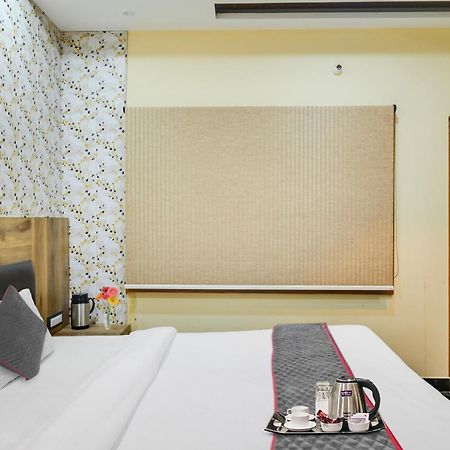 Townhouse Oak Hotel Ar Ganges Premium Bénarès Extérieur photo